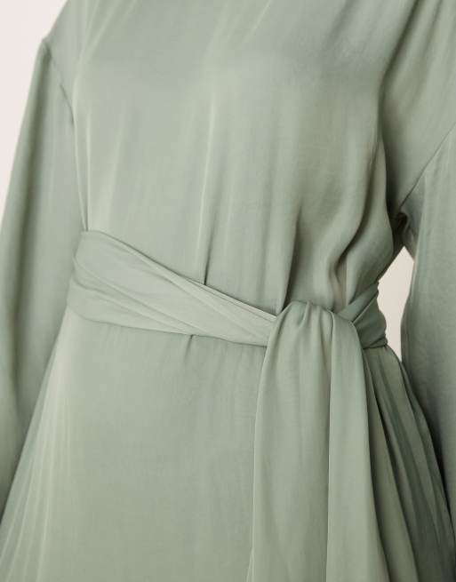 ASOS DESIGN - Robe longue en satin à manches longues avec liens à nouer - Vert sauge, 3 de 4