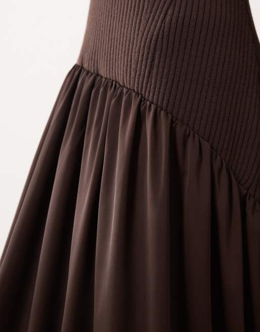 ASOS DESIGN - Robe longue en satin avec bordure tissée - Chocolat, 4 de 4