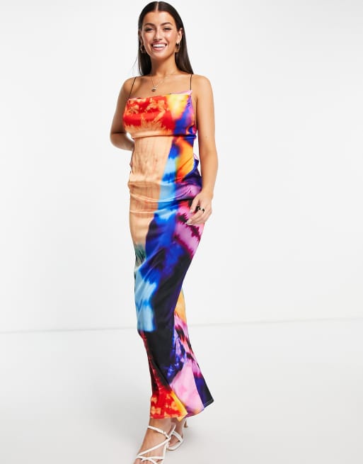 ASOS DESIGN - Robe longue en satin coupée en biais avec col bénitier et dos croisé - Imprimé multicolore