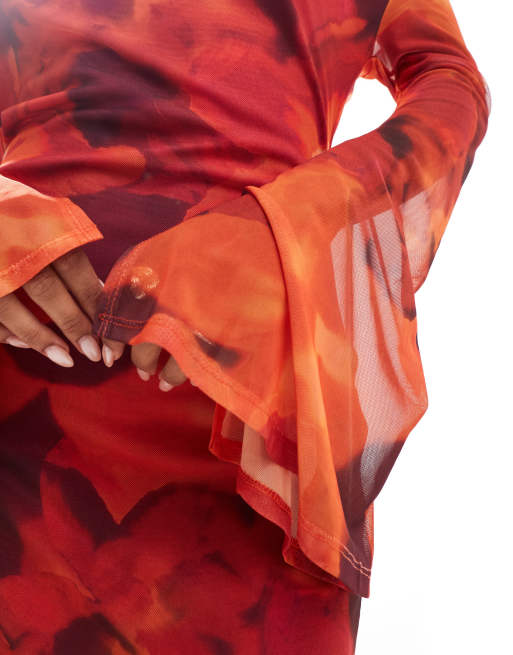 ASOS DESIGN - Robe longue en tulle avec manches évasées, col bénitier et imprimé fleurs flou - Rouge, 3 de 4