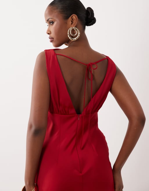 ASOS DESIGN - Robe longue fendue en satin coupée en biais - Rouge, 3 de 4
