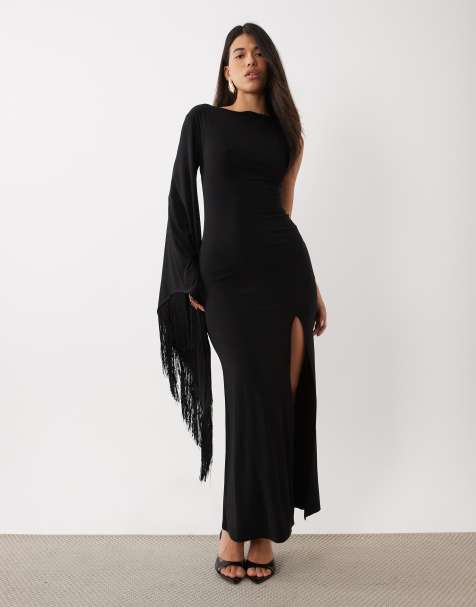 ASOS DESIGN robe longue fluide à une épaule avec détail frangé et fente noire - view 1
