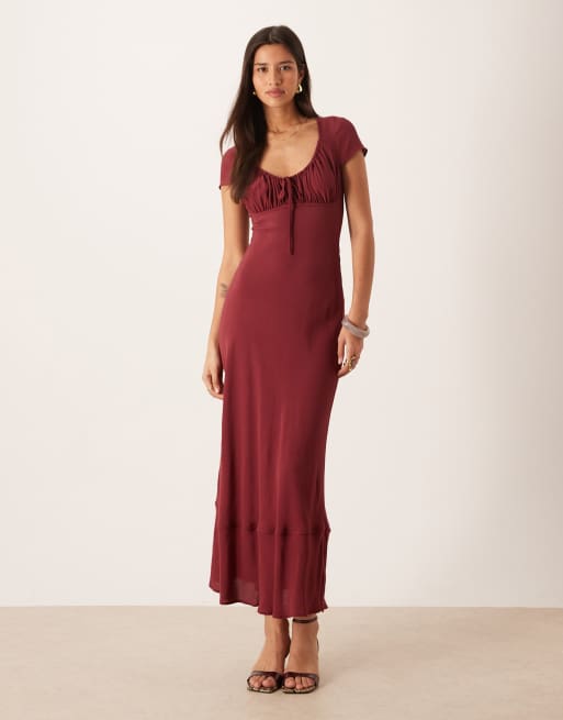 ASOS DESIGN - Robe longue froncée sur l'avant avec manches bouffantes et imprimé - Marron