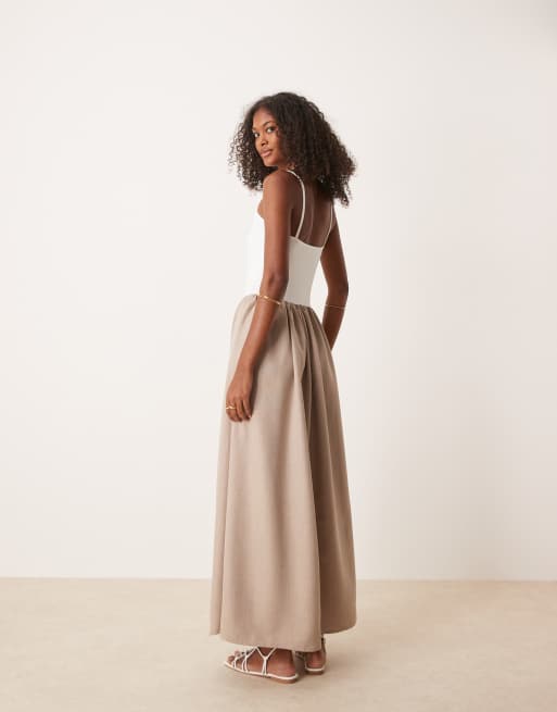ASOS DESIGN - Robe longue hybride à top froncé et taille tombante - Neutre, 4 de 4
