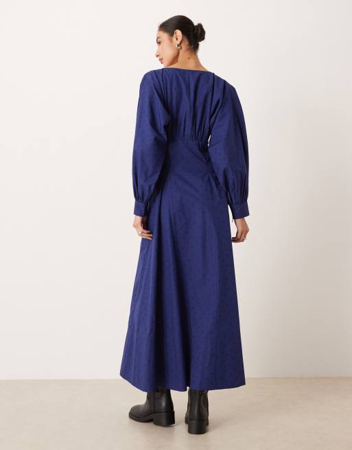 ASOS DESIGN - Robe longue imprimée en popeline à pois avec manches longues et col V, 4 de 4