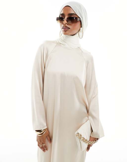 ASOS DESIGN Robe longue oversize en satin a col ras de cou Champagne ASOS