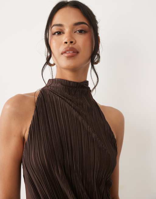 ASOS DESIGN - Robe longue plissée à encolure américaine drapée - Rhum raisin, 2 de 4