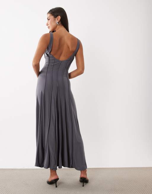 ASOS DESIGN robe longue près du corps à col rond avec coutures apparentes en gris charbon, 4 de 4