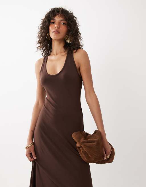 ASOS DESIGN - Robe longueur mollet à encolure dégagée avec dos nu à détail torsadé - Chocolat, 2 de 4