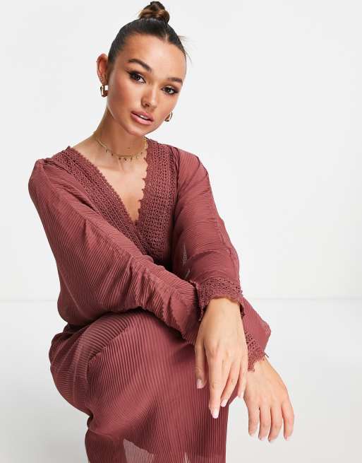 ASOS DESIGN Robe longueur mollet plissée en mousseline à bords