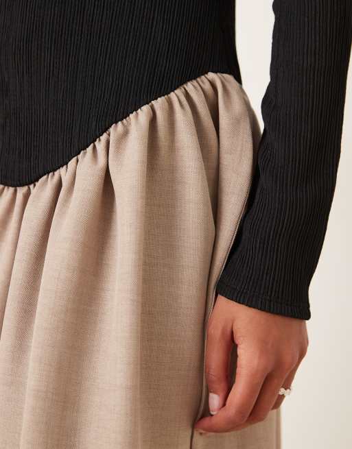 ASOS DESIGN - Robe mi-longue à encolure bateau et manches longues avec taille plongeante - Noir et beige, 3 de 4