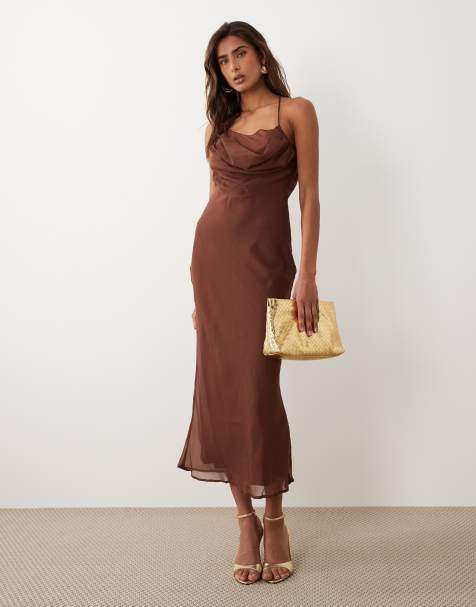 ASOS DESIGN - Robe mi-longue à fines bretelles, empiècement en biais et col bénitier - Chocolat - view 1