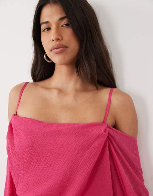 ASOS DESIGN robe mi-longue à manches kimono avec détail cape, drapée, dos nu, rose, 3 de 4