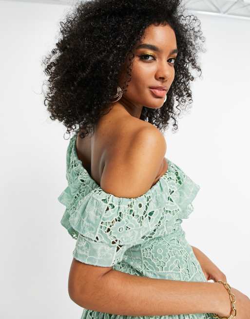 ASOS DESIGN - Robe mi-longue asymétrique en dentelle rapiécée - Vert sauge , 2 de 4