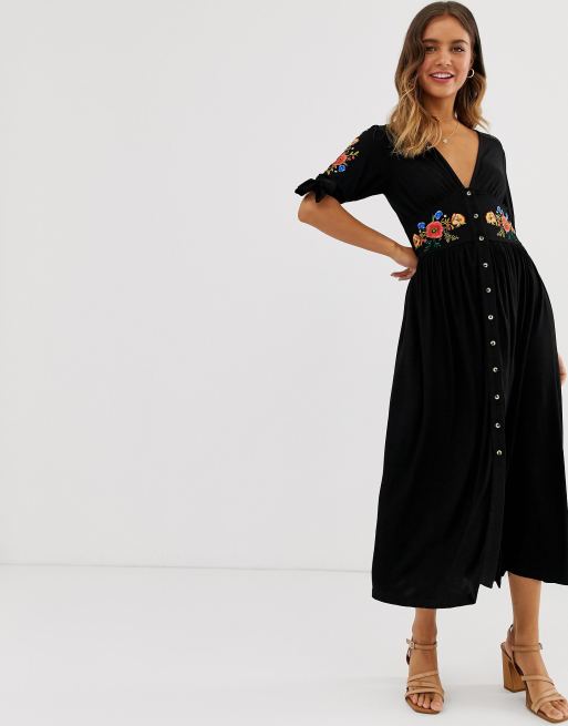 ASOS DESIGN - Robe mi-longue brodée à boutons