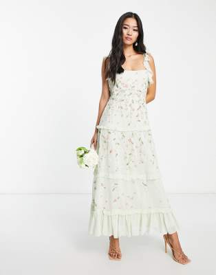 ASOS DESIGN - Robe mi-longue de demoiselle d'honneur avec broderies ornementées et bretelles fines - Vert sauge | ASOS