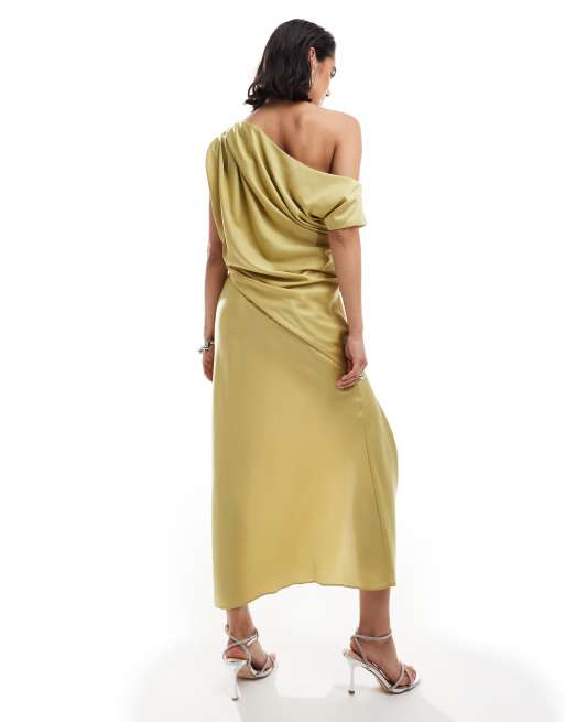 ASOS DESIGN Robe mi longue drapee a epaule denudee en satin avec fente Vert citron