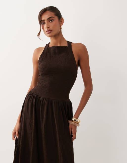 ASOS DESIGN - Robe mi-longue effet froissé avec bretelles croisées dans le dos - Chocolat, 2 de 4