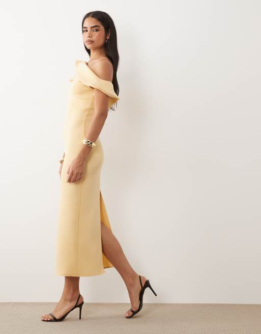 ASOS DESIGN - Robe mi-longue en imitation néoprène avec encolure bardot torsadée - Jaune beurre, 3 de 4