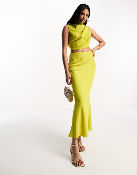 ASOS DESIGN - Robe mi-longue en satin avec col montant et découpe à la taille - Chartreuse - view 1