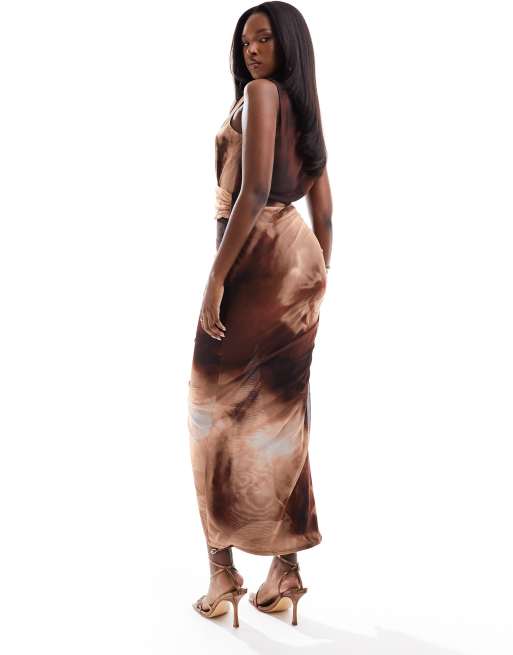 ASOS DESIGN - Robe mi-longue en tulle à imprimé abstrait avec décolleté plongeant asymétrique et drapé - Marron, 2 de 4