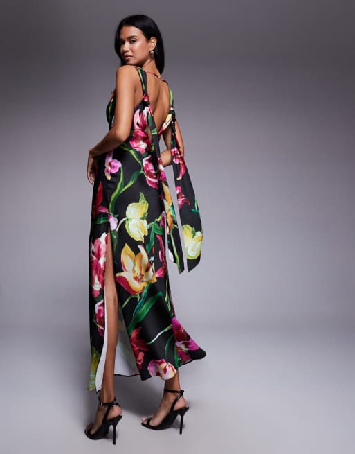 ASOS DESIGN - Robe mi-longue fendue à fleurs en tissu satiné à corsage drapé avec longs liens au dos - Noir, 4 de 4