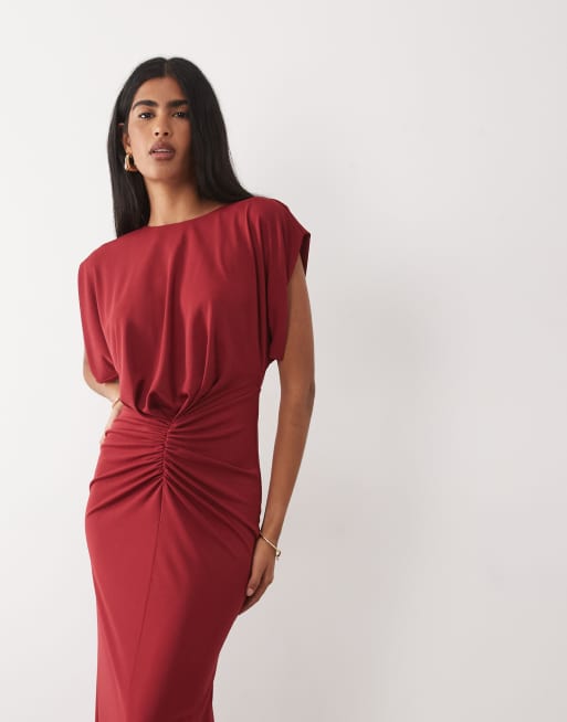 ASOS DESIGN - Robe mi-longue froncée à l'avant avec épaules structurées - Rouge, 3 de 4