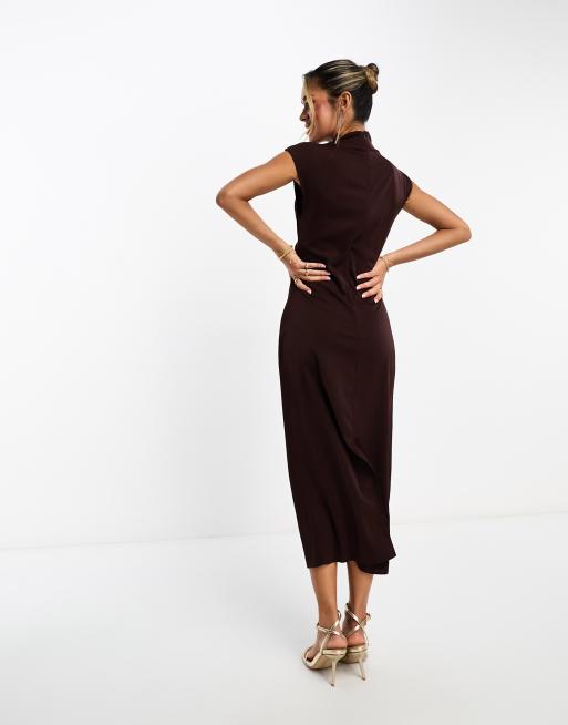 ASOS DESIGN - Robe mi-longue sans manches à col montant et encolure drapée - Chocolat, 3 de 4