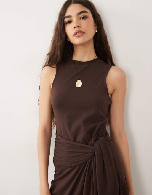 ASOS DESIGN - Robe mi-longue sans manches nouée à la taille - Chocolat, 2 de 4
