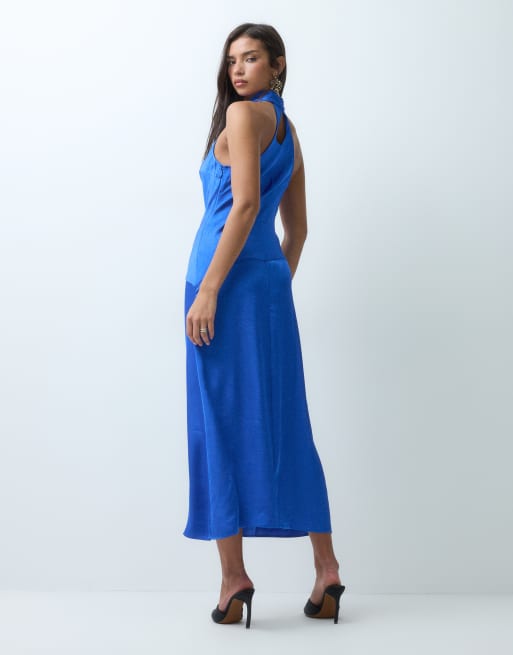 ASOS DESIGN robe midaxi à col bénitier et dos nu en bleu cobalt, 3 de 5