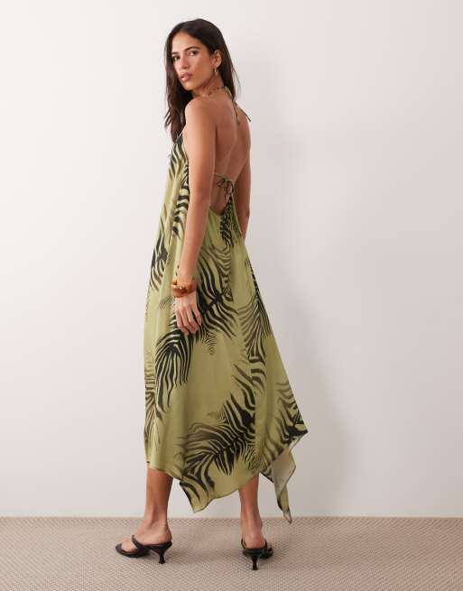 ASOS DESIGN robe midi dos nu avec ourlet asymétrique à imprimé zébré, 3 de 4