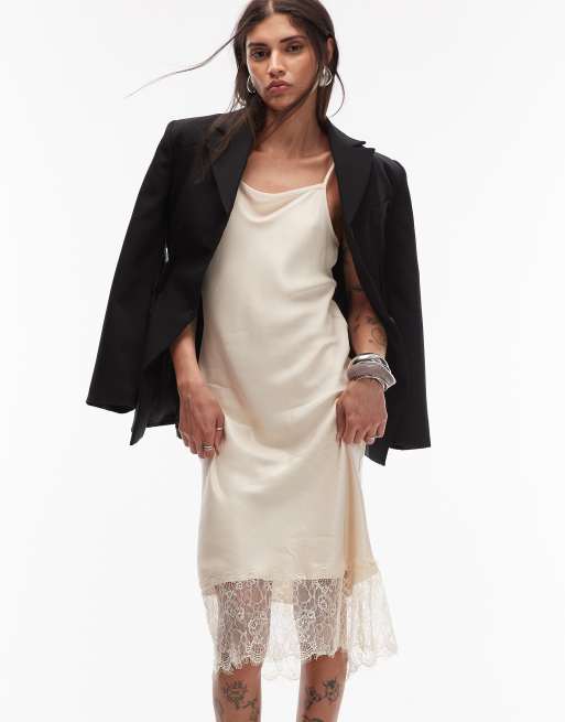 ASOS DESIGN - Robe nuisette longue à fines bretelles et bordée de dentelle - Crème, 3 de 4