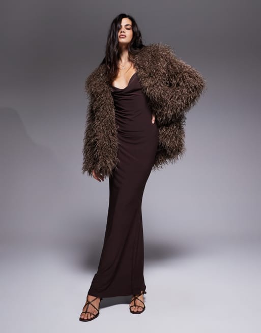 ASOS DESIGN - Robe nuisette longue effet drapé avec col bénitier et lanière façon soutien-gorge - Chocolat, 2 de 4