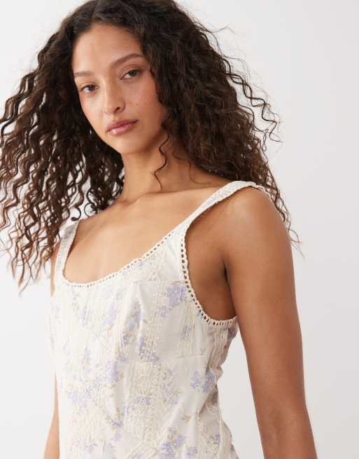 ASOS DESIGN - Robe nuisette mi-longue brodée à petites fleurs bleues - Écru, 2 de 4