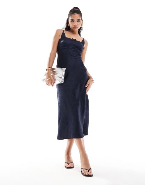 ASOS DESIGN - Robe nuisette mi-longue en jacquard avec buste froncé et détail soutien-gorge - Bleu marine - view 1