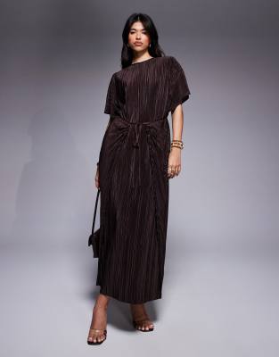 Robe portefeuille longue et plissée avec manches courtes et lien noué sur le côté - Chocolat-Marron 38