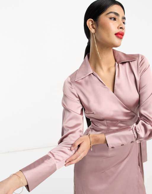 ASOS DESIGN - Robe portefeuille mi-longue en satin avec col et ceinture - Rose foncé, 4 de 4