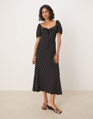 Robe rétro mi-longue avec manches bouffantes, surpiqûres, col festonné et imprimé à pois - Noir et blanc-Multicolore 32