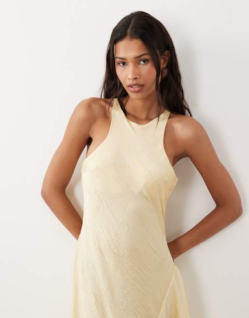 ASOS DESIGN - Robe satinée mi-longue à dos nageur avec volants sur le côté - Babeurre, 4 de 4