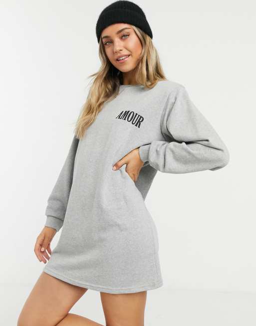 ASOS DESIGN - Robe sweat courte à épaulettes avec logo Amour - Gris