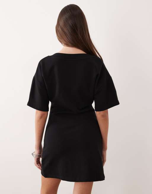 ASOS DESIGN - Robe t-shirt ajustée à col V - Noir, 4 de 4