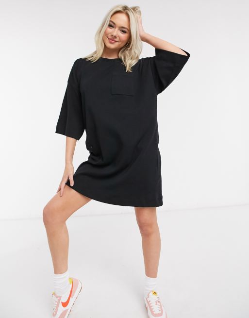 ASOS DESIGN Robe t shirt d hiver oversize en tissu pais avec poche Noir