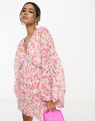 ASOS DESIGN - Robe trapèze courte à imprimé fleuri avec plis serrés et manches chauve-souris - Rose | ASOS