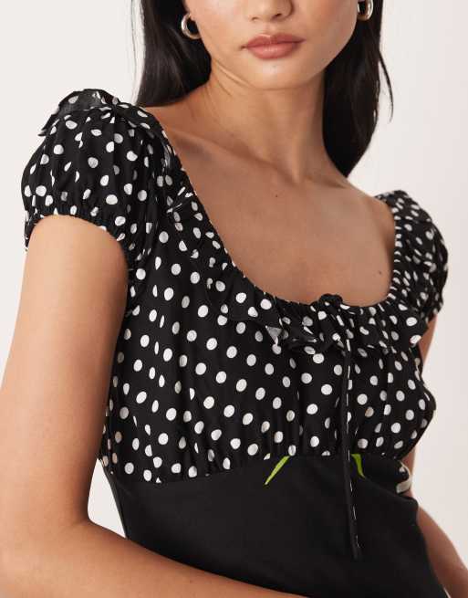 ASOS DESIGN - Robe volantée longue à pois et imprimé fleuri avec encolure dégagée et détail noué, 2 de 4