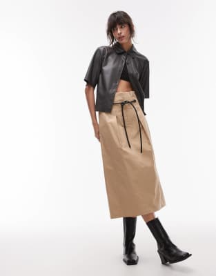 ASOS DESIGN - Rock in Camel mit Deconstructed-Design, hohem Bund und Gürtel-Neutral