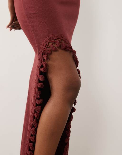 ASOS DESIGN – Rock in Rostrot mit Knitterstruktur, langem Schlitz und Quastendetail, Kombiteil, 3 von 5