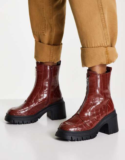 ASOS DESIGN – Rocky – Brązowe botki na grubej podeszwie, z zamkiem z przodu i wzorem skóry krokodyla