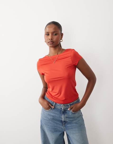 ASOS DESIGN – Röd, åtsmitande topp med holkärmar och djup ringning baktill - view 1