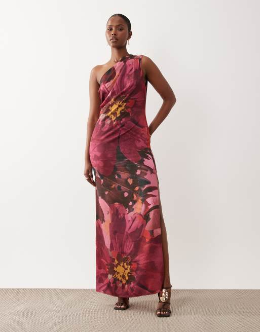 ASOS DESIGN – Röd, blommig, enaxlad maxiklänning i satin med veck, 3 av 4