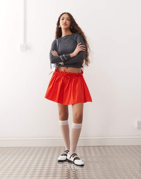 ASOS DESIGN – Röd, kort minikjol i poplin med låg midja - view 1